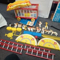 Vintage Complete Fisher Price big performance circus 31 piece