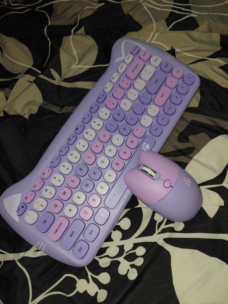 Hello Kitty Wireless Keyboard And Mouse