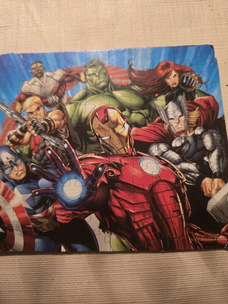 Marvel Avengers puzzle 100 Pieces New No Box