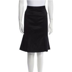 Chic, Classic 100% Virgin Wool Pleat Detail Skirt by Designer NARCISO RODRIGUEZ