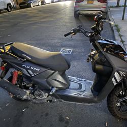 Title And Keys The Moped Look Like Brand New