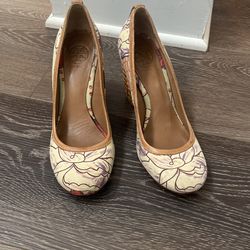 Tory Burch Size 9 Pumps