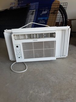 Window A/C  5000 BTU 150 watt