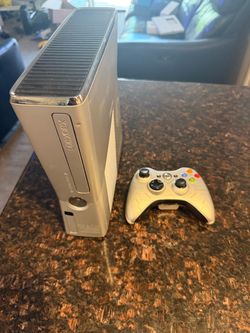 xbox 360 S slim Halo Reach edition console  TESTED WORKS