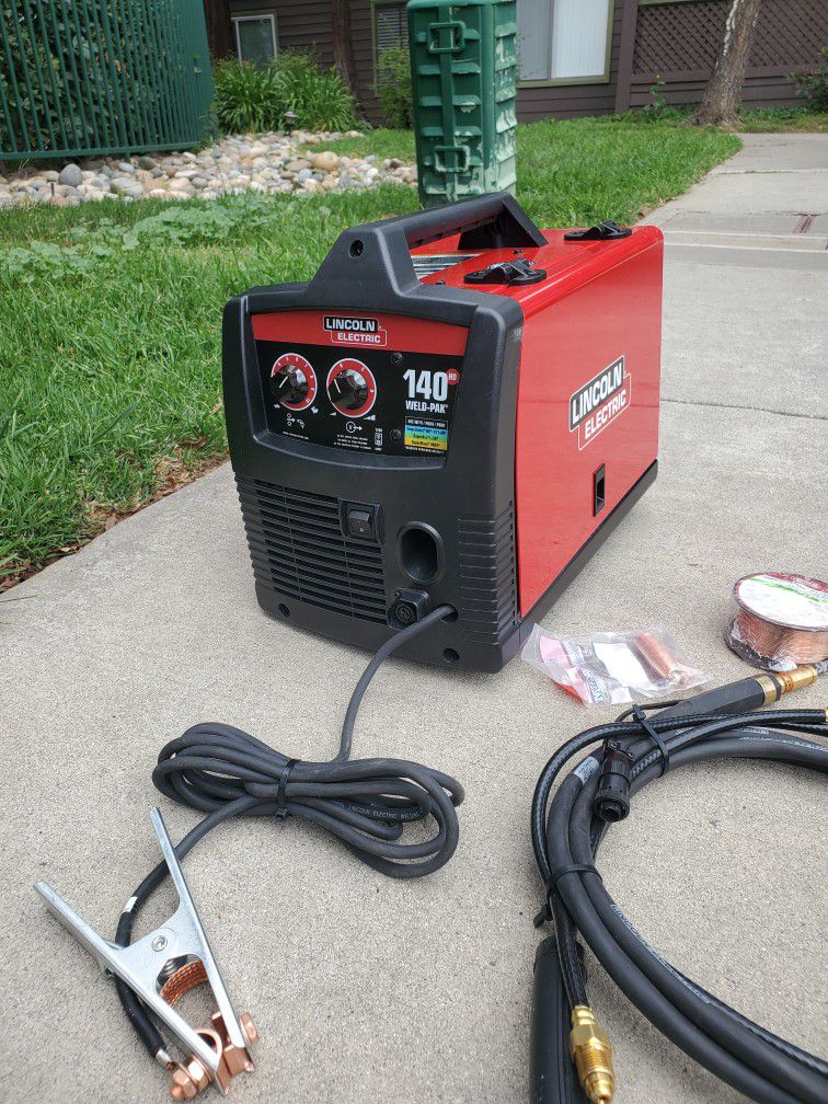 Lincoln Electric

Weld-Pak 140 Amp MIG and Flux-Core Wire Feed Welder, 115V, Aluminum Welder with Spool Gun sold separately

