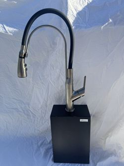 Dawn Single-Lever Pull-Out Spray Kitchen Faucet