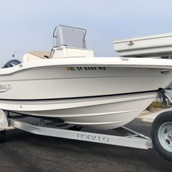 2016 Robalo 180