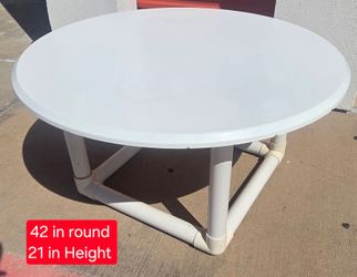 42" Round Kid Tables