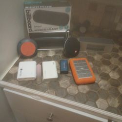 Wireless Speaker And Chargers
