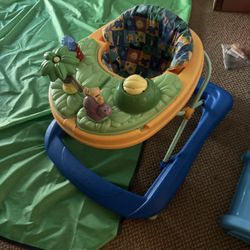 baby walker free to go