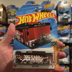 Hot Wheels Treasure Hunt