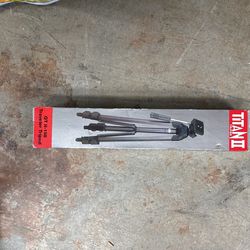 QT II-150 Traveler Tripod