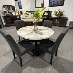 5 Pc Dining Table 