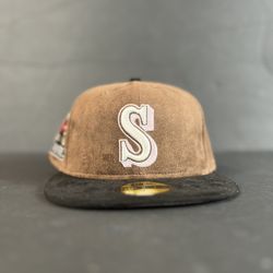 New Era Fitted Seattle Mariners Size 7 1/4 Pink Mocha (MagPark x Pacsun) Suede 
