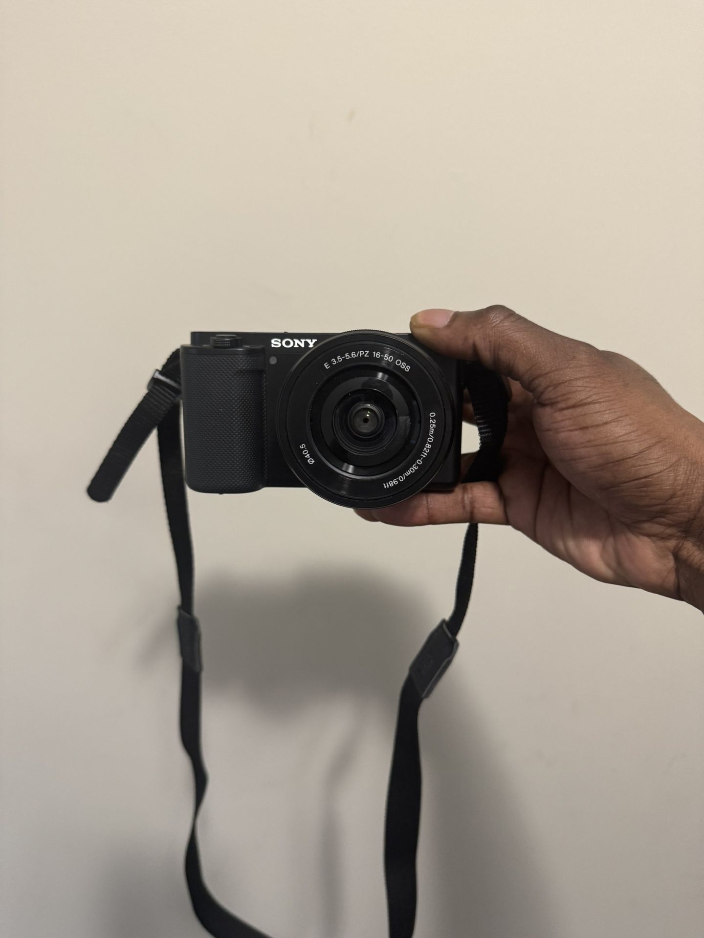 SONY ZV-E10 W 16-50 MM Lens