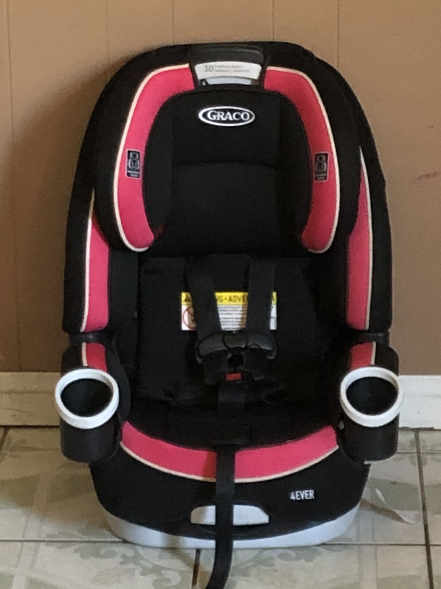 LIKE NEW GRACO 4EVER CONVERTIBLE CAR SEAT 4 IN 1
