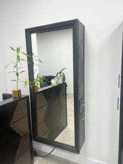 Mirror - Mueble Estilista