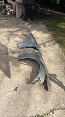 08-13 Infiniti G37 Coupe Front Fenders