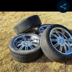 **moving must sell**22s  6lugg universal For The Newer Chevy