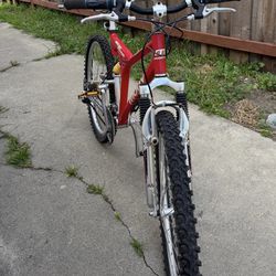 Good condition  ground pounder bycycke