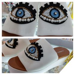 Sandals. 9 1/2