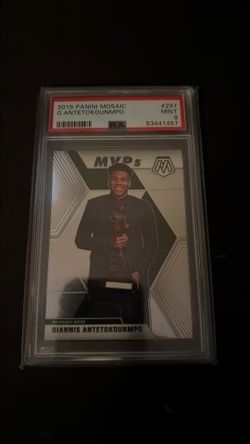 2019 Panini Mosaic Giannis Antetokounmpo PSA 9
