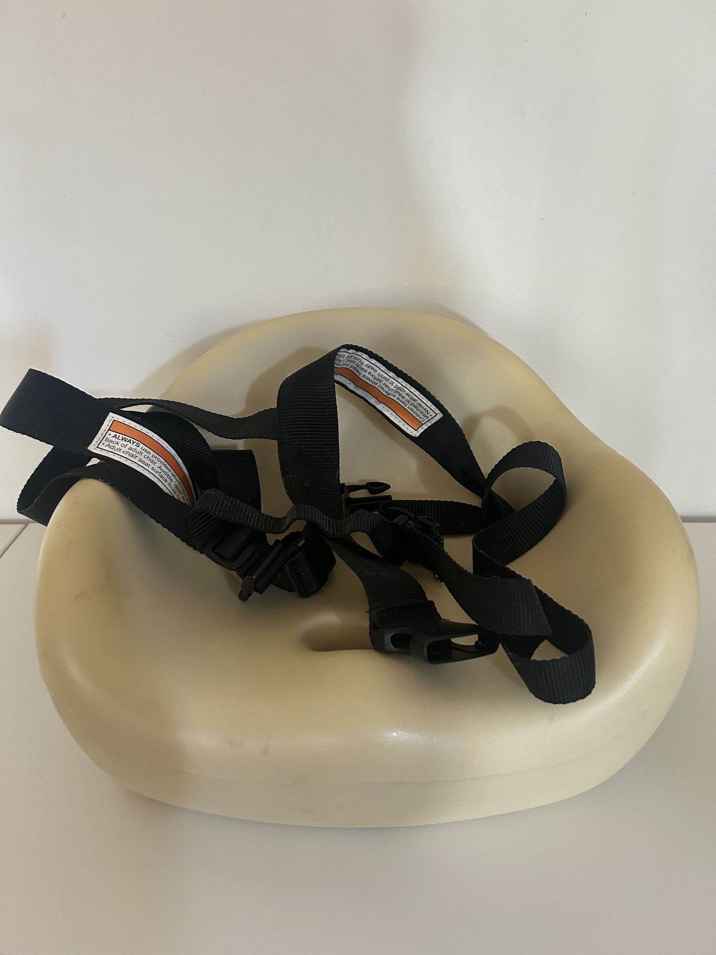 KEEKAROO CAFE BABY BOOSTER SEAT!!