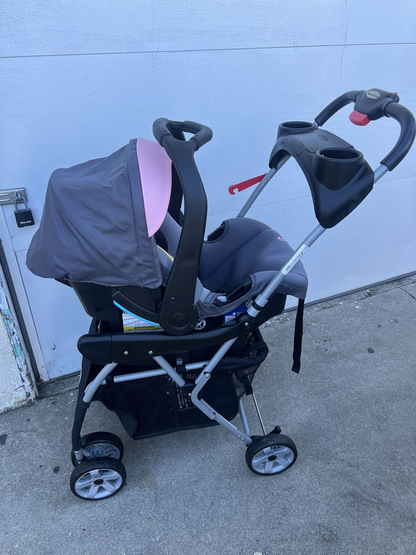 BABY TREND SET STROLLER 