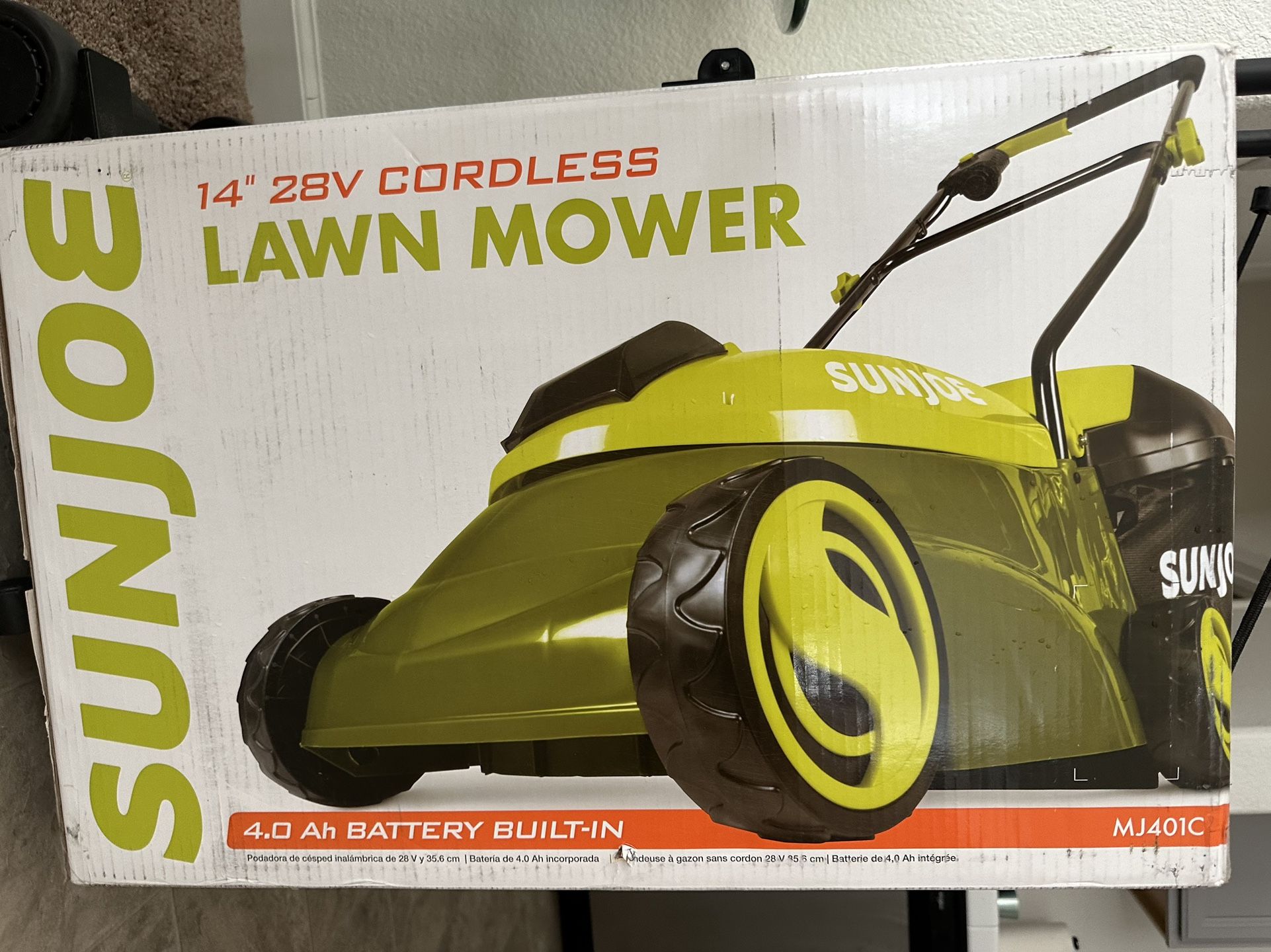Sun Joe MJ401C-PRO 14-Inch 28-Volt Cordless Push Lawn Mower, w/Rear Discharge Chute, Pro Version