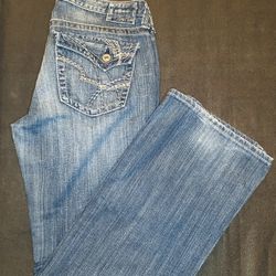 Women’s Big Star Size 31 S Petite and/or Short (Length) “Sweet” Low Bootcut Denim Jeans