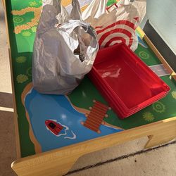 Kid Kraft train set table