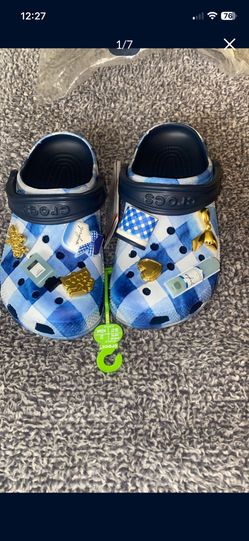 Crocs Bath & Body Size 6 Women