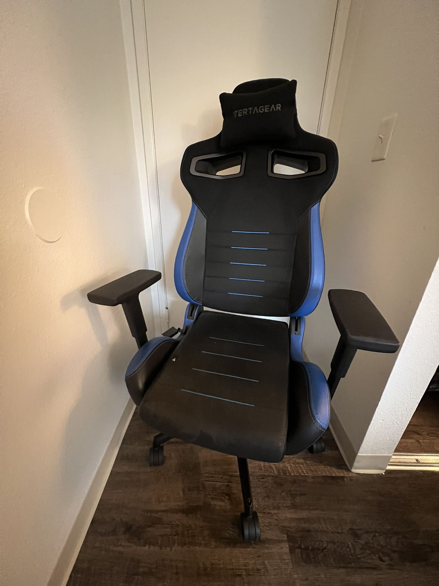 Vertagear Game Chair