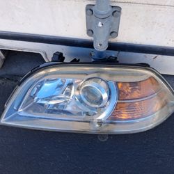 Acura MDX Headlight 