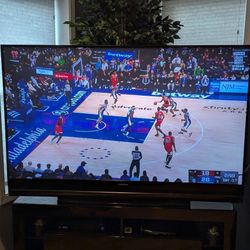 Mitsubishi WD-73740 is a 73-inch 3D DLP Home Cinema Television