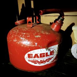 (lot of 2) vintage gas cans Eagle the gasser 2.5gl and 5 gal(rare)