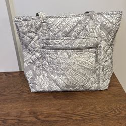 Brand New Large Vera Bradley Tote 