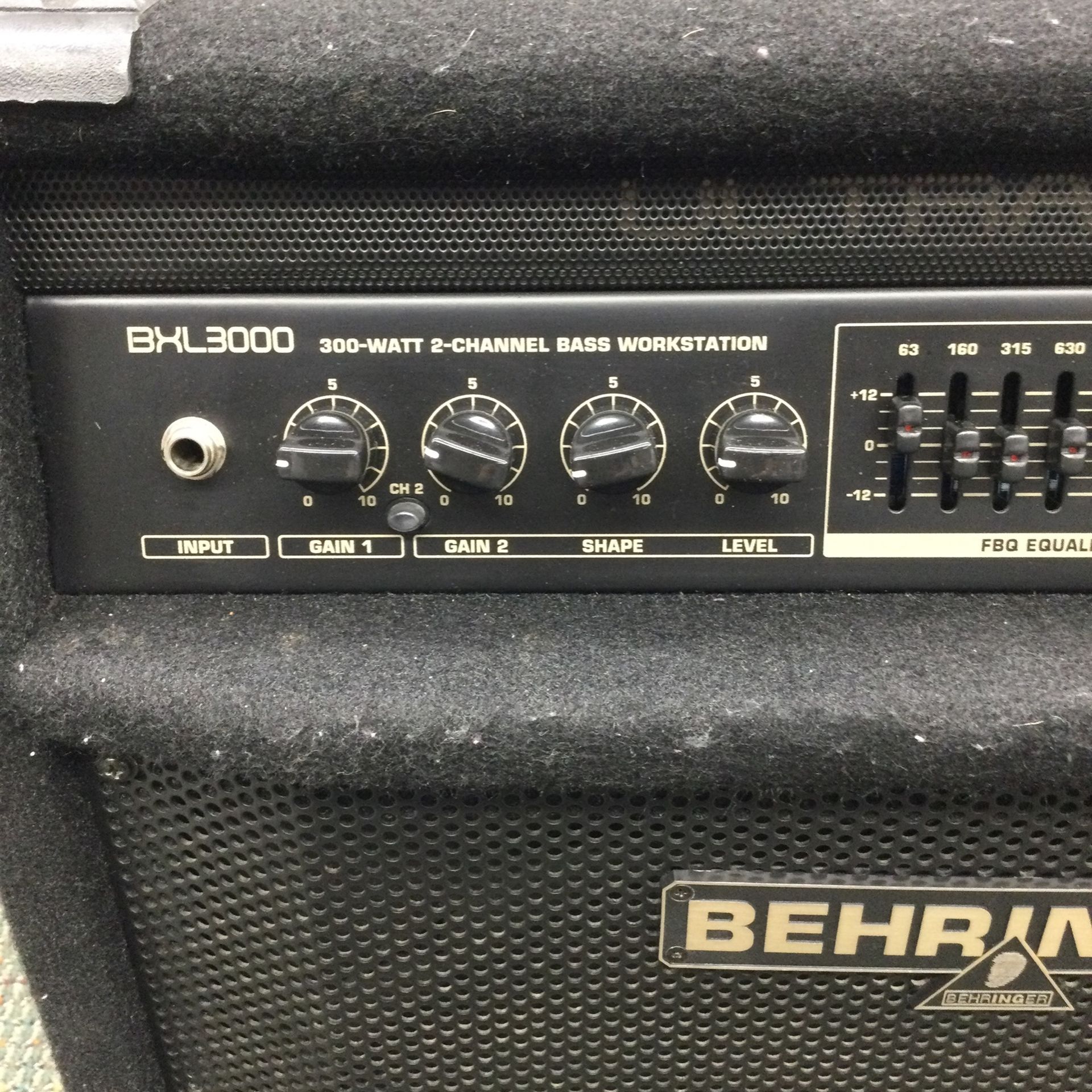 Behringer Ultra bass BXL3000