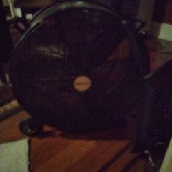 Chicago tool inc 24 in industrial fan 220 110-120 volt watt w. Wheels originally 295$ now just 100$