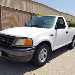 V6 GAS SAVER - FORD F150 LOW MILES 49K MILES - CLEAN