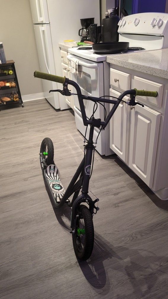Mongoose Expo Kick Scooter, BMX-Style Handlebar & Brake Cable Rotor, Wide Foot Deck for Kids Youth Boys Girls Ages 6 and Up, Rear Axle Pegs, 12-Inch A
