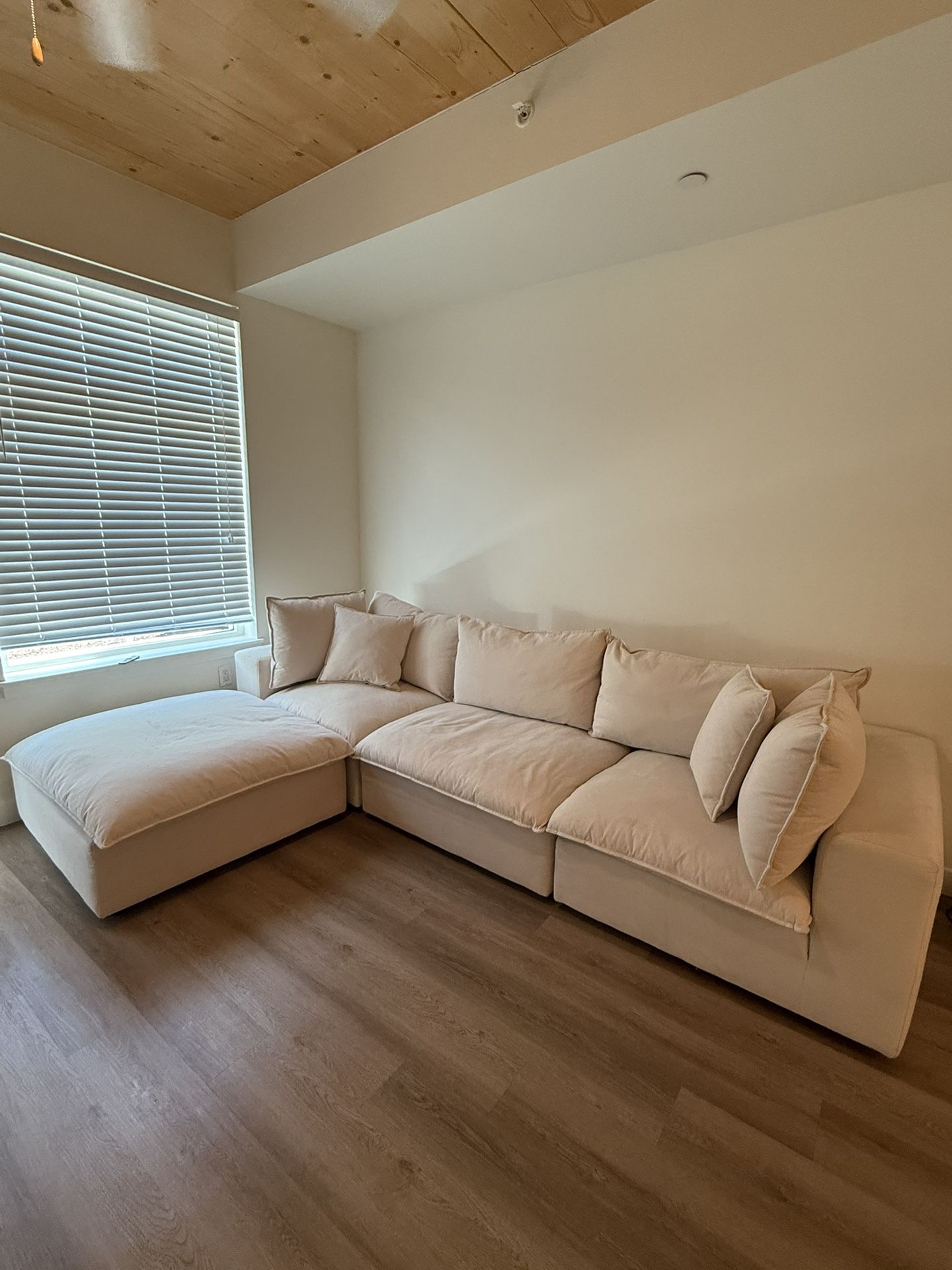 Modular Sectional Sofa with Fully Removable Covers