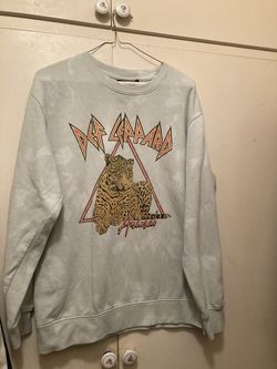 DEF Leppard woman sweatshirts size m