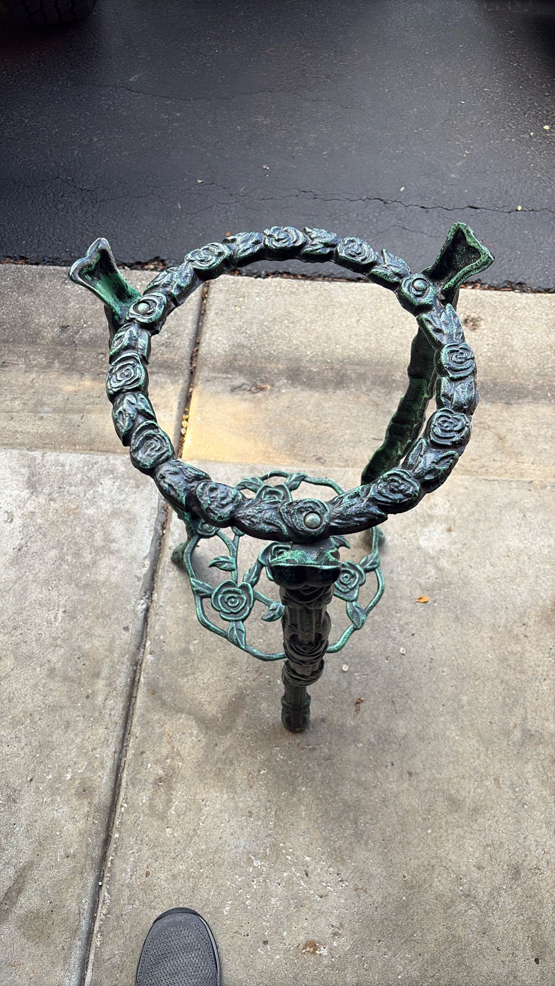Heavy Metal Flower Stand