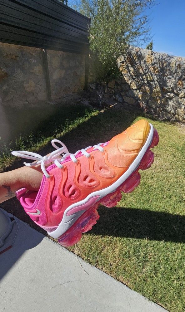 Woman Nike VaporMax Plus Sz.9