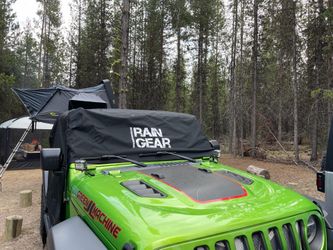 Jeep JL Wrangler cab-over cover (Raingear Covers)