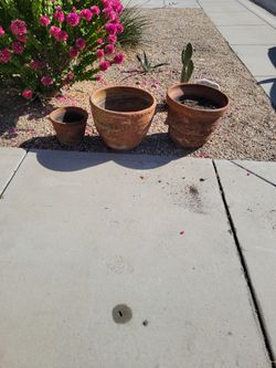 3 Pots Clay Pot Planter 