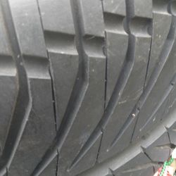 285/40/17 Racing Tire