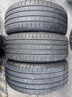 225/40R19 Pirelli