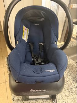 Free maxi Cosí infant seat